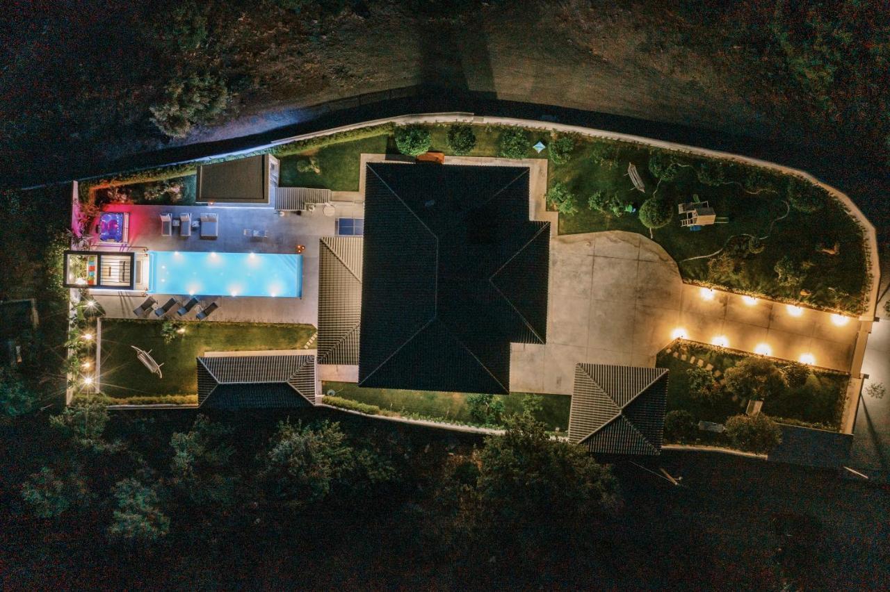 M Mansion Villa Pefki Екстериор снимка