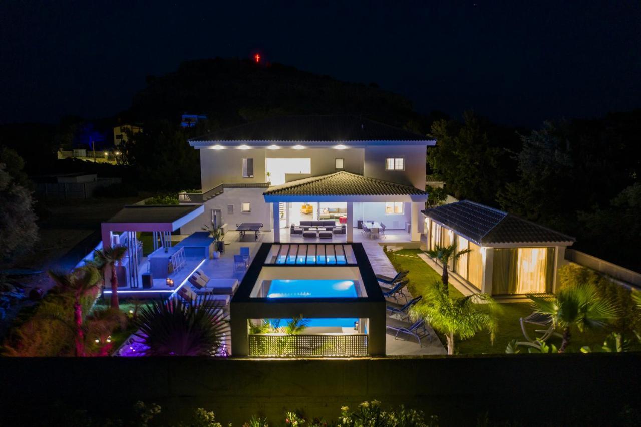 M Mansion Villa Pefki Екстериор снимка
