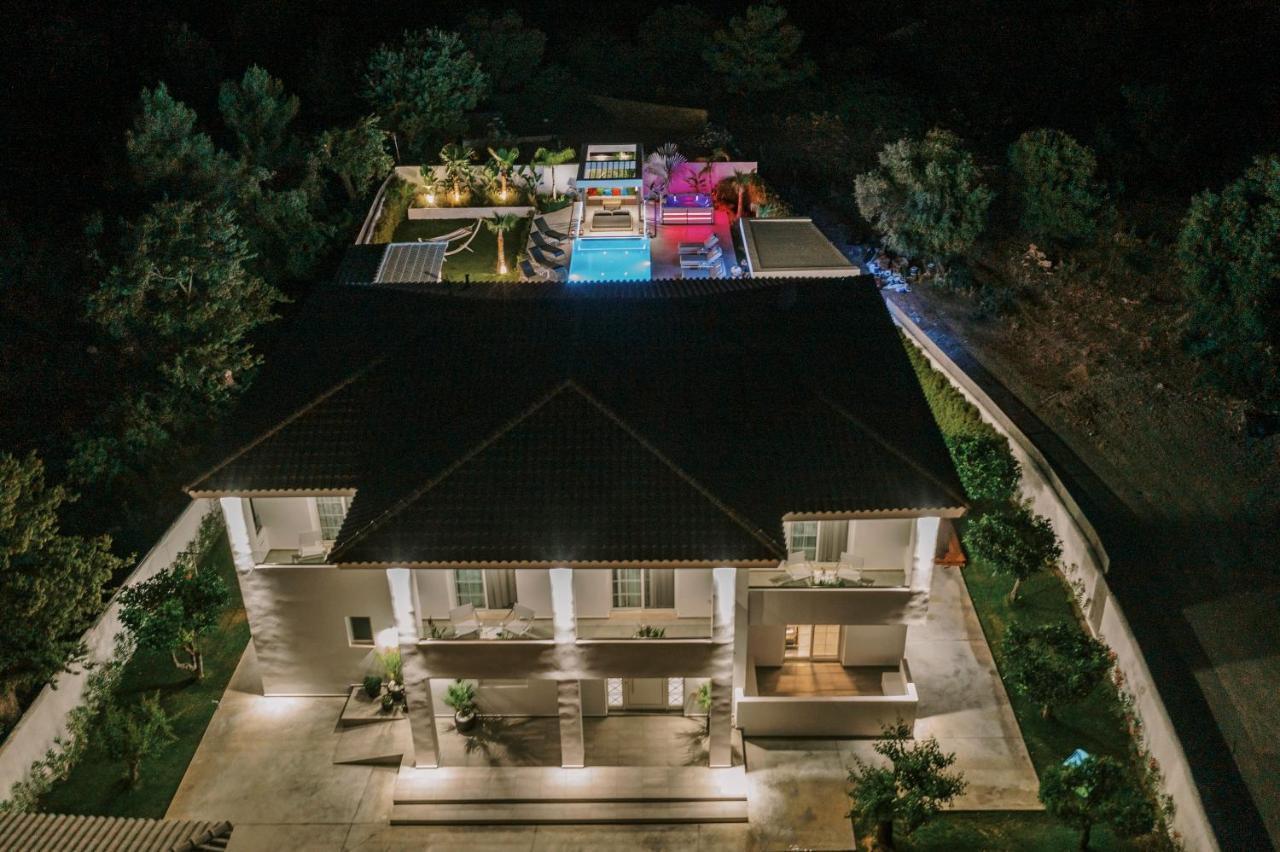 M Mansion Villa Pefki Екстериор снимка