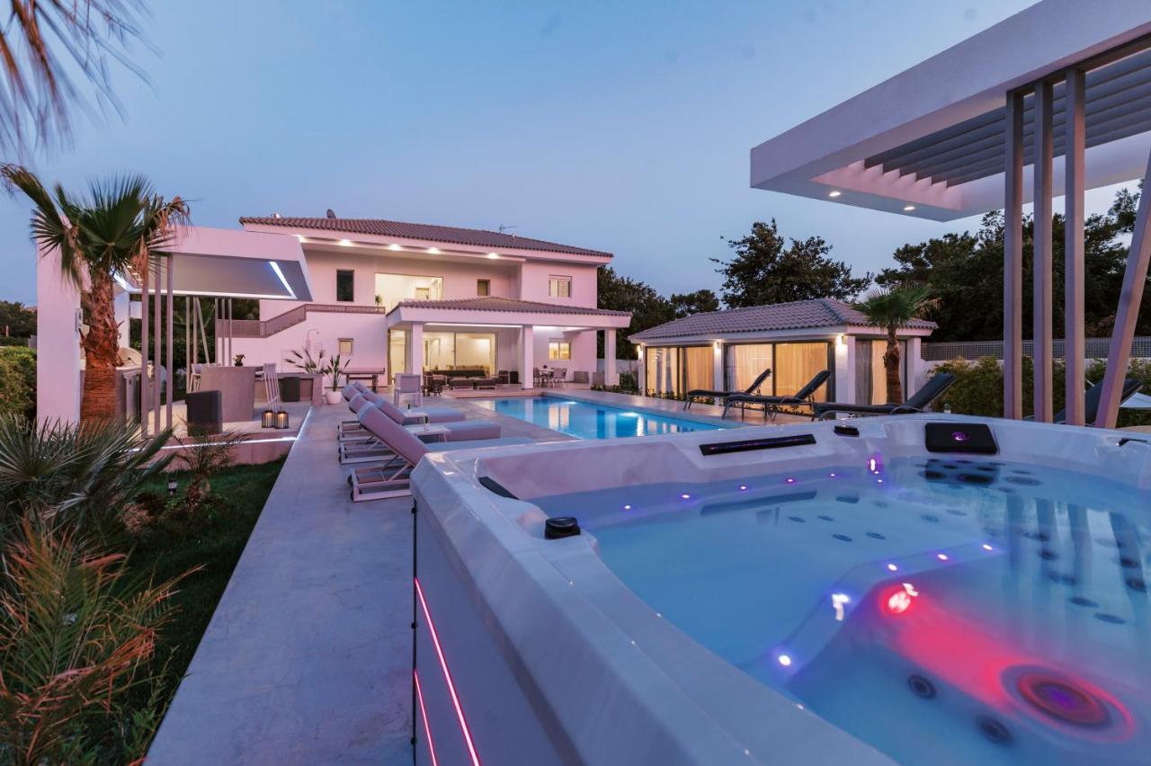 M Mansion Villa Pefki Екстериор снимка