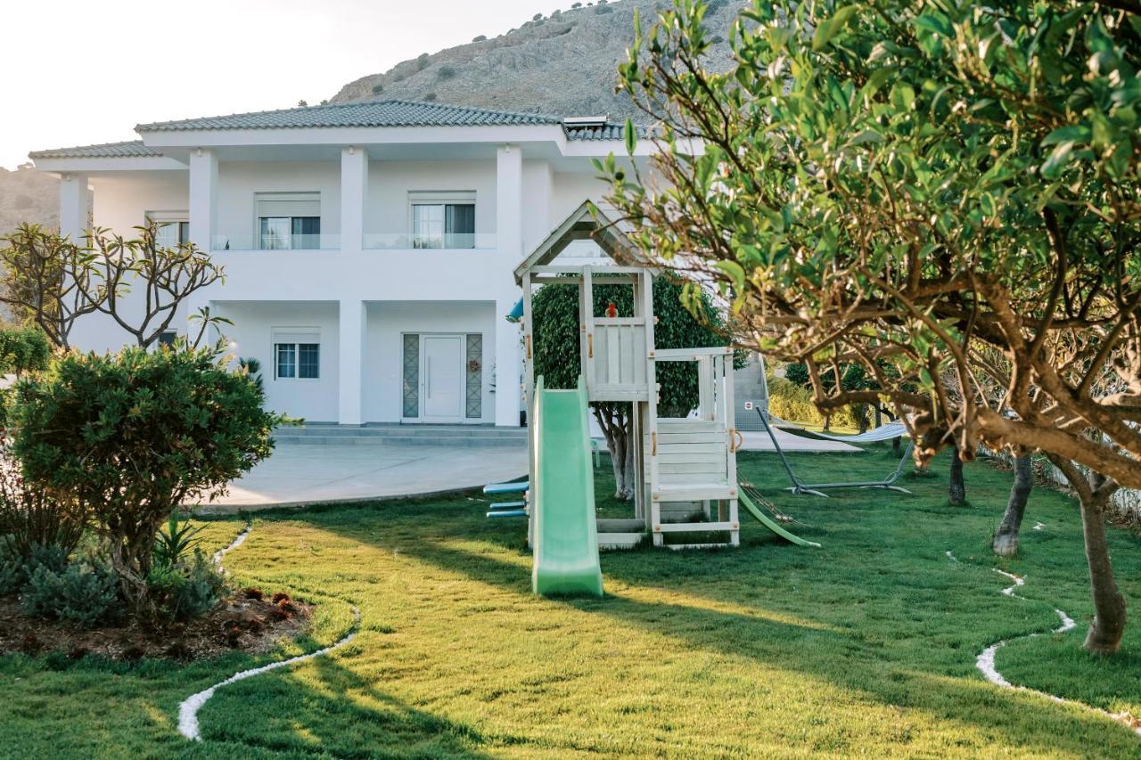 M Mansion Villa Pefki Екстериор снимка