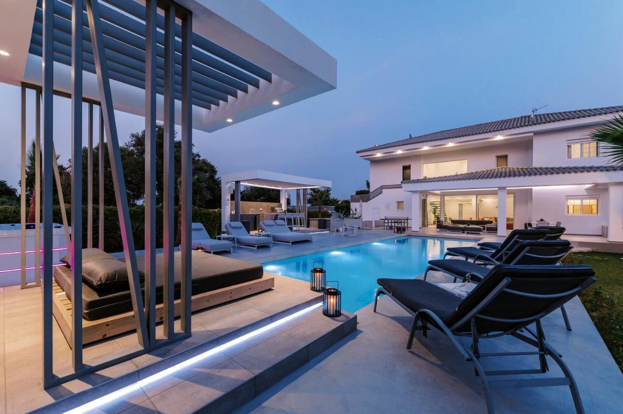 M Mansion Villa Pefki Екстериор снимка